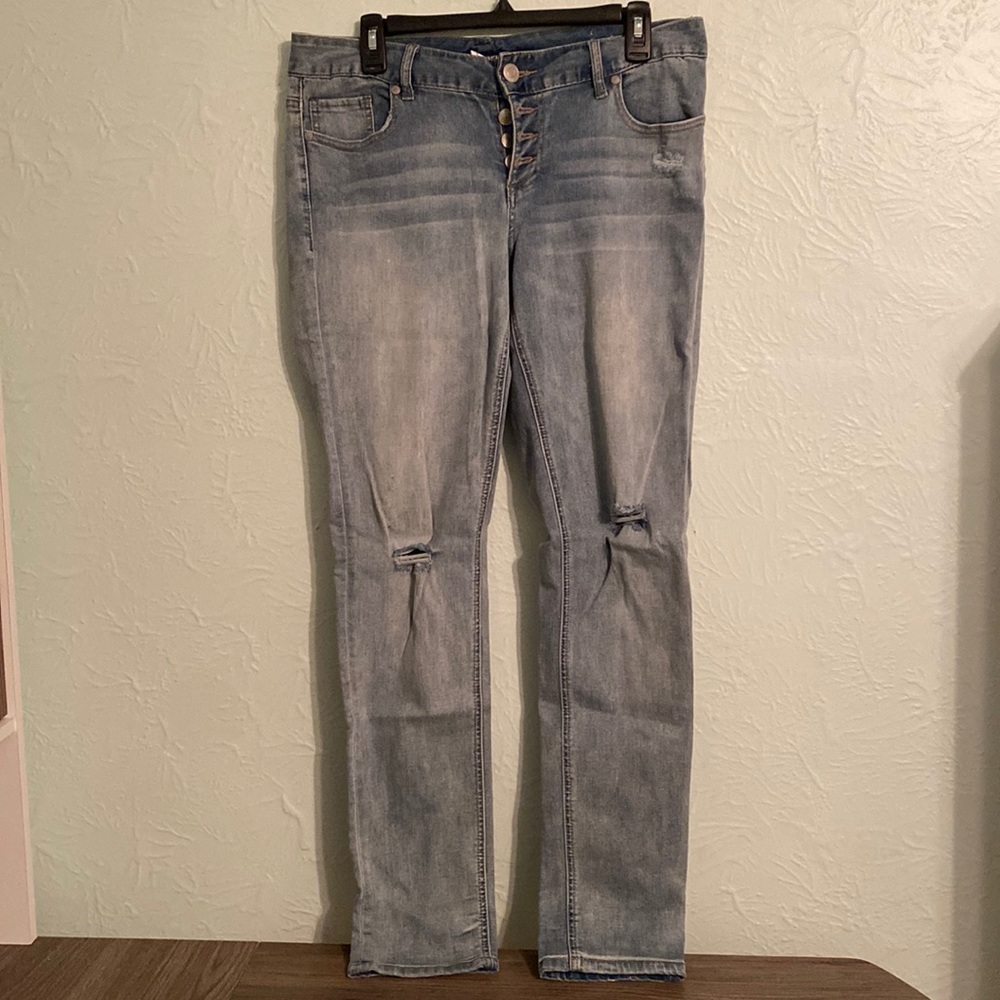 Maurice’s Light Acid Wash Skinny Jeans